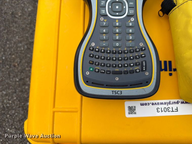 image for item FT3013 Trimble R6 surveying equipment