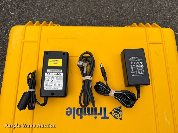 image for item FT3013 Trimble R6 surveying equipment