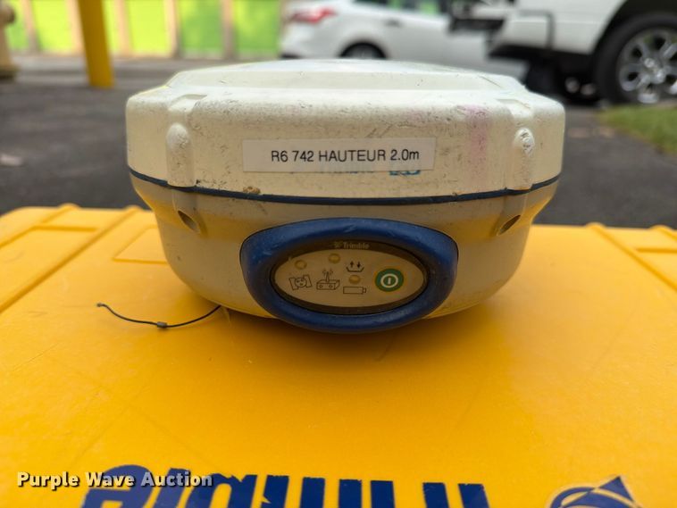 image for item FT3013 Trimble R6 surveying equipment