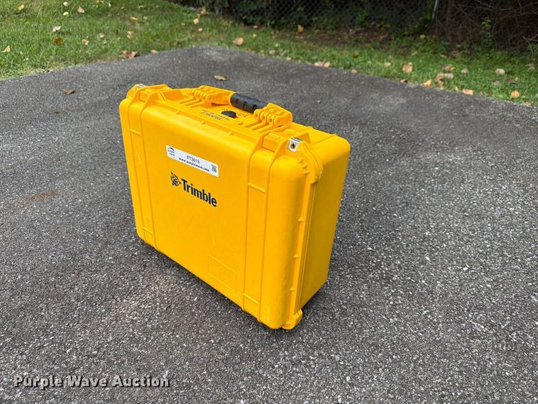 image for item FT3013 Trimble R6 surveying equipment