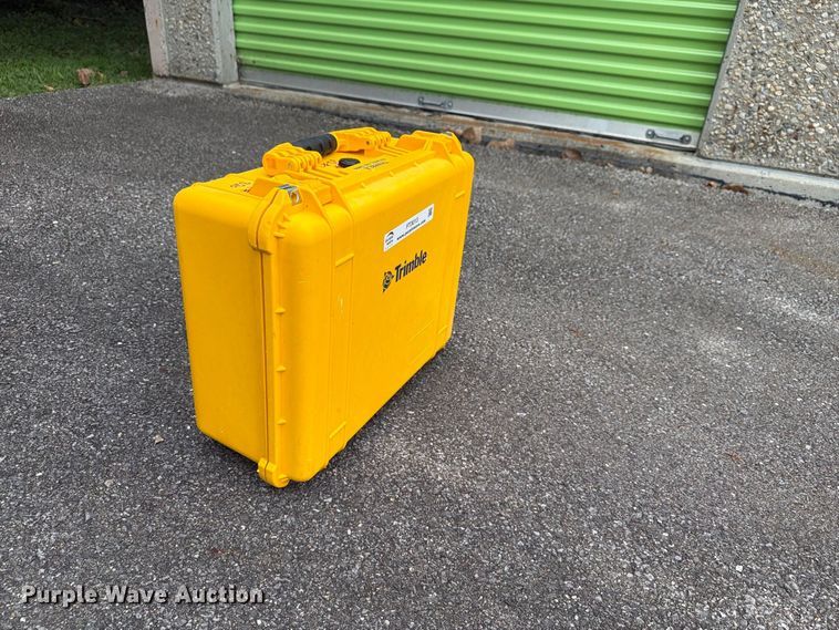 image for item FT3013 Trimble R6 surveying equipment