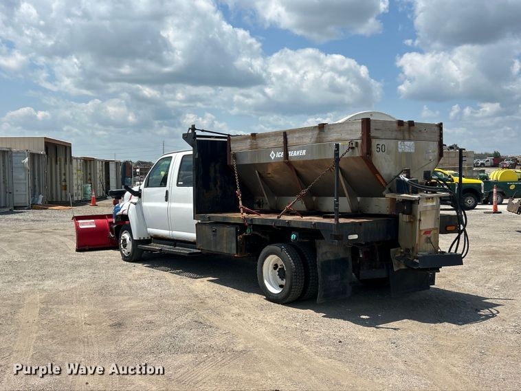 image for item FT6085 2007 GMC C5500 Crew Cab dump flatbed truck