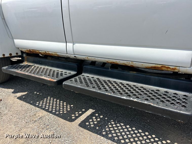 image for item FT6085 2007 GMC C5500 Crew Cab dump flatbed truck