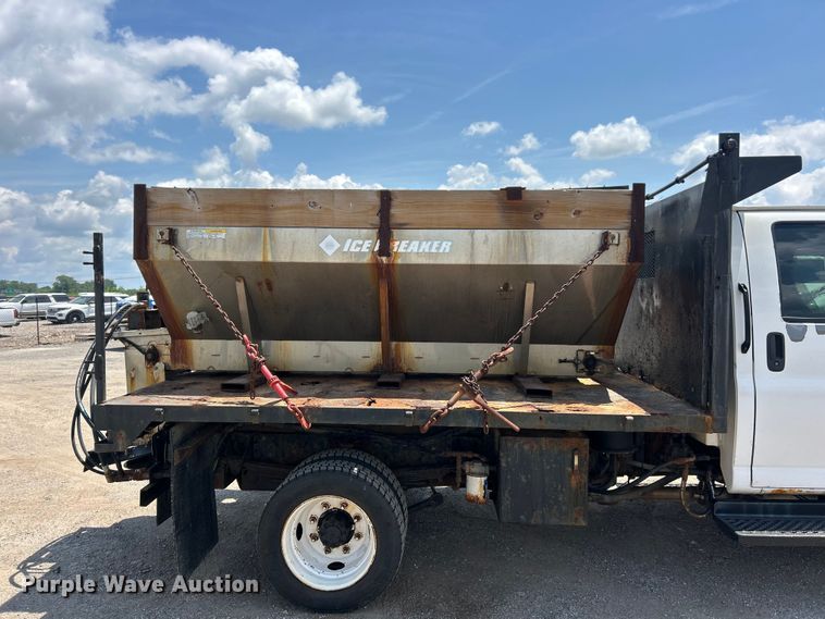 image for item FT6085 2007 GMC C5500 Crew Cab dump flatbed truck