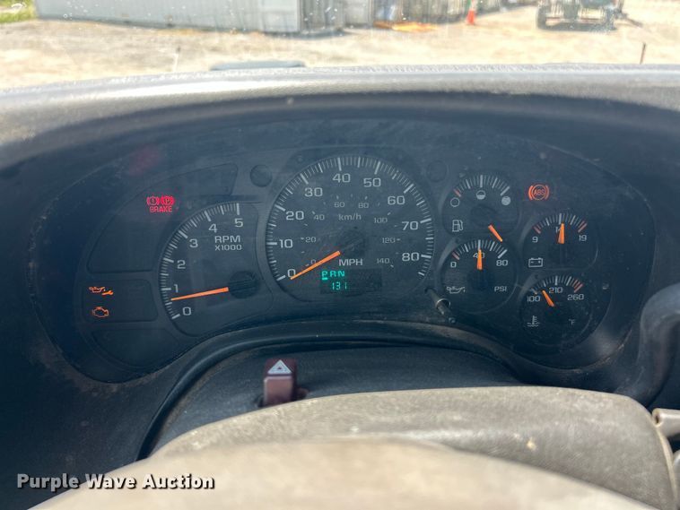 image for item FT6085 2007 GMC C5500 Crew Cab dump flatbed truck