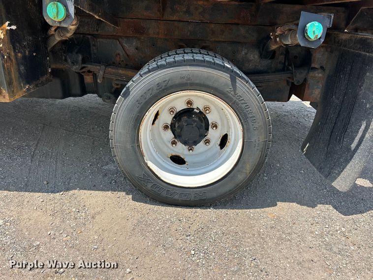 image for item FT6085 2007 GMC C5500 Crew Cab dump flatbed truck