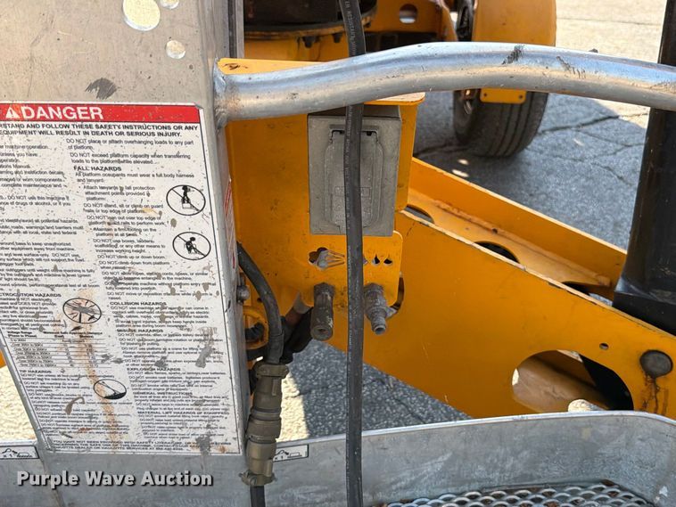 image for item FT6220 2019 Haulotte 5533A boom lift
