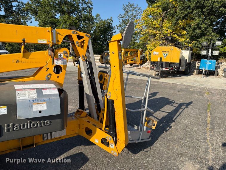 image for item FT6220 2019 Haulotte 5533A boom lift