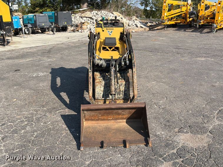 image for item FT6221 2021 Vermeer S925TX compact utility loader