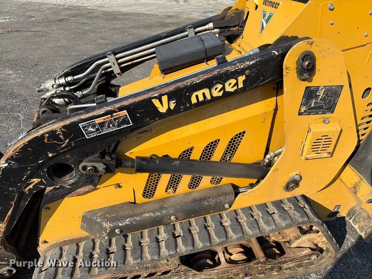 image for item FT6221 2021 Vermeer S925TX compact utility loader