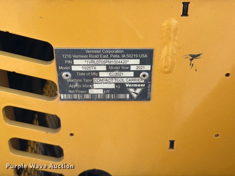image for item FT6221 2021 Vermeer S925TX compact utility loader