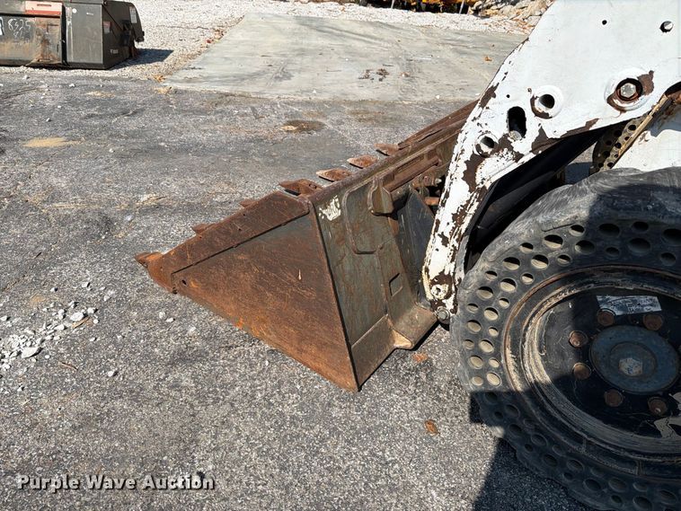 image for item FT6222 2007 Bobcat S150 skid steer loader
