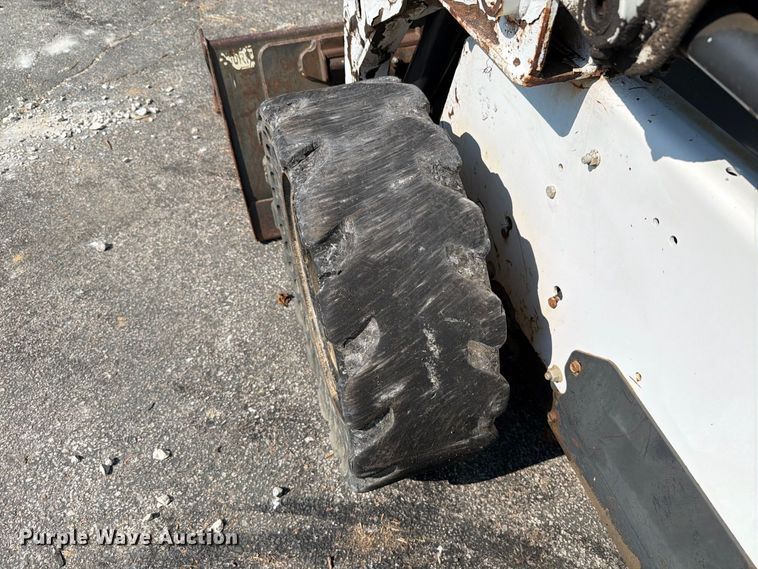image for item FT6222 2007 Bobcat S150 skid steer loader
