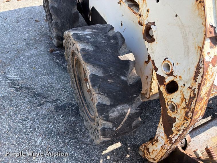 image for item FT6222 2007 Bobcat S150 skid steer loader