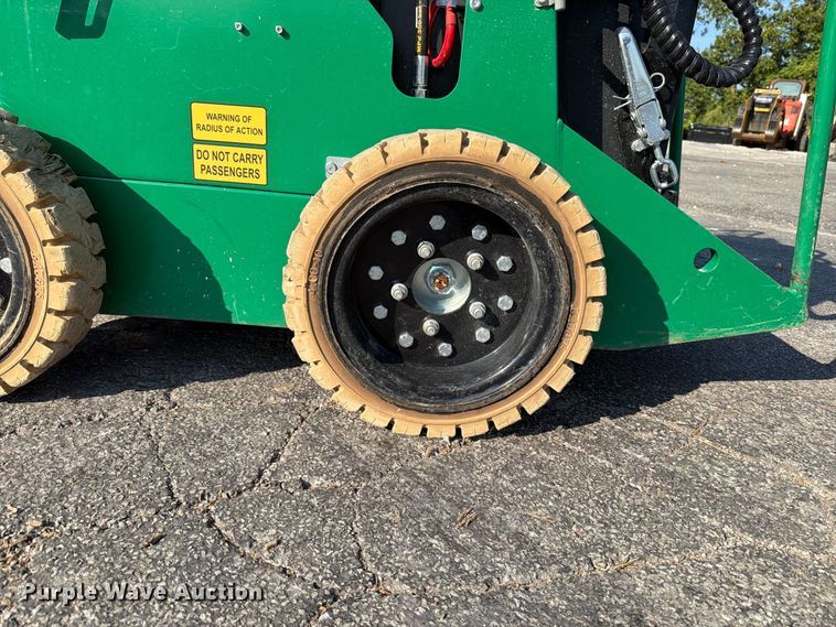 image for item FT6223 2021 Sherpa 100ECO compact utility loader