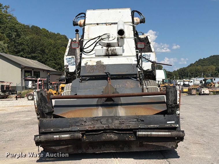 image for item FT6230 Roadtec SB-2500C material transfer vehicle