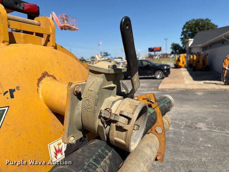 image for item FT6245 2016 Vermeer VX50-500 vacuum excavator