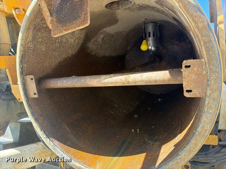 image for item FT6245 2016 Vermeer VX50-500 vacuum excavator