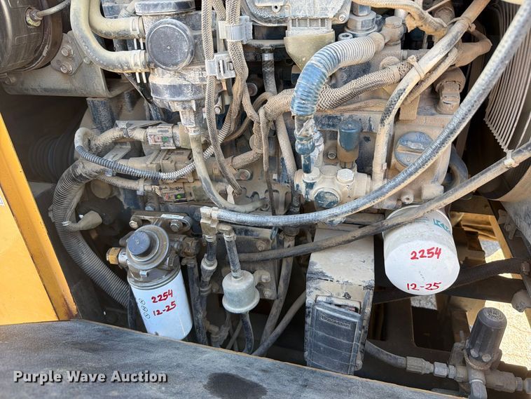 image for item FT6245 2016 Vermeer VX50-500 vacuum excavator