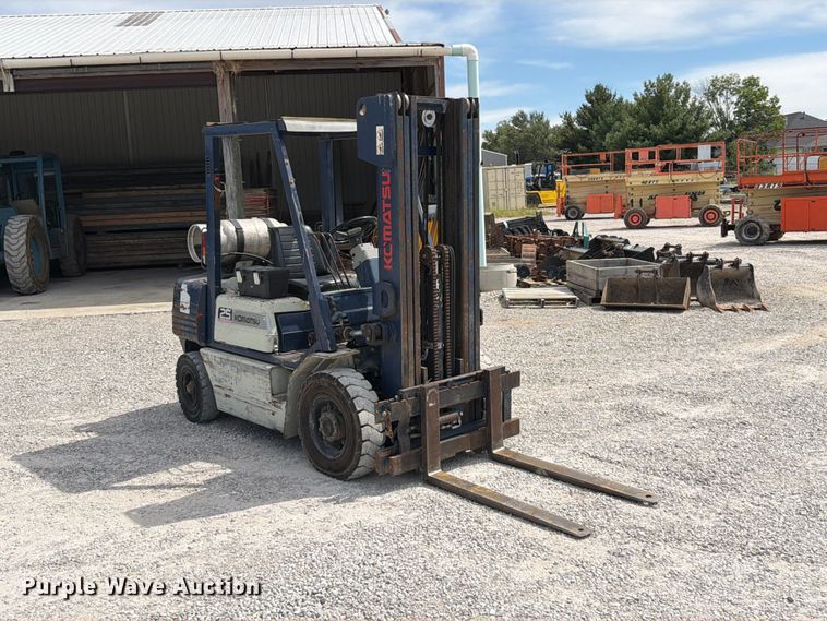 image for item FT6263 Komatsu FG25ST11 forklift