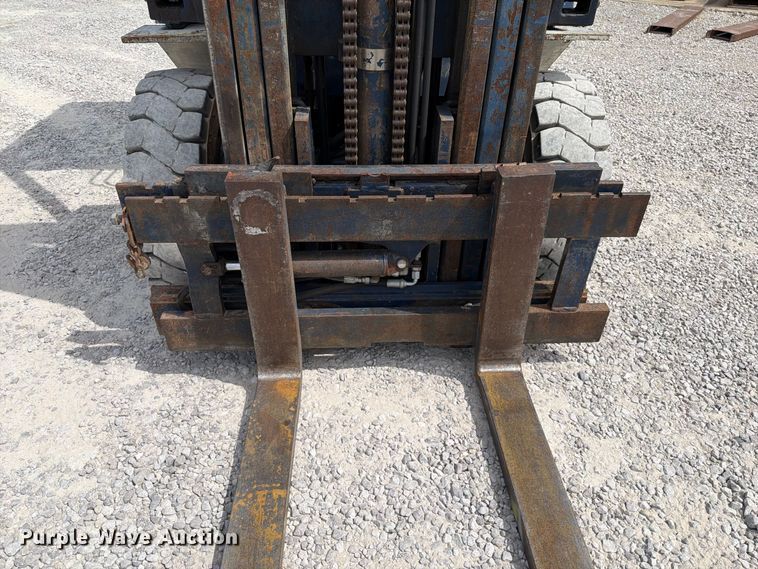 image for item FT6263 Komatsu FG25ST11 forklift