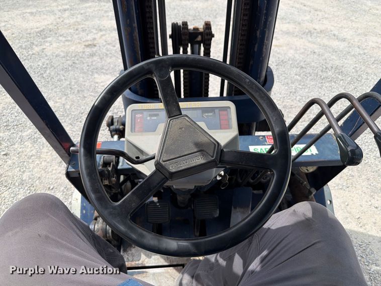 image for item FT6263 Komatsu FG25ST11 forklift