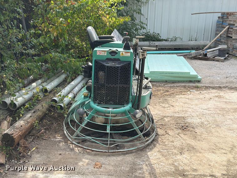 image for item FT6269 2012 Multiquip Whiteman HHXD5 power trowel