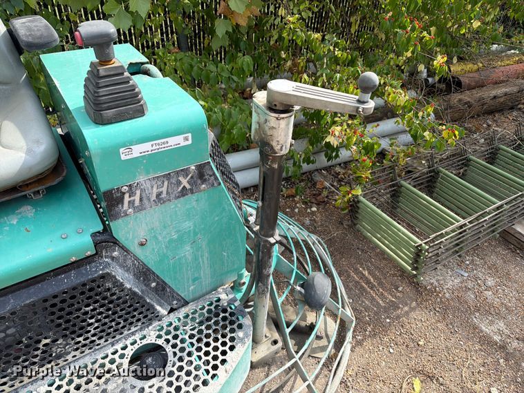 image for item FT6269 2012 Multiquip Whiteman HHXD5 power trowel