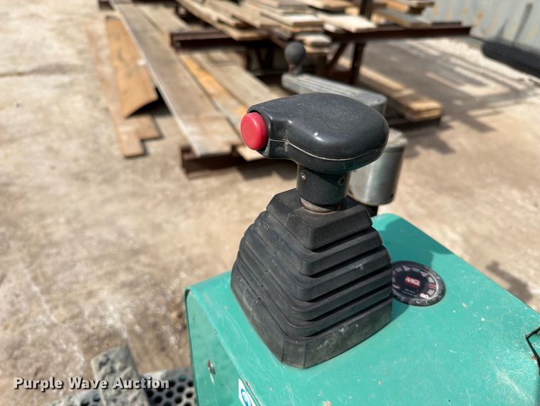 image for item FT6269 2012 Multiquip Whiteman HHXD5 power trowel