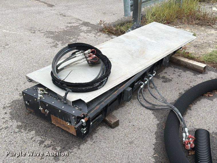 image for item FT6288 SmartGate SGS-4191 tailgate conveyor
