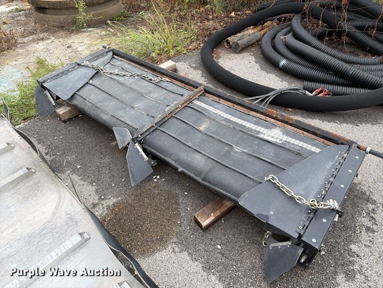 image for item FT6288 SmartGate SGS-4191 tailgate conveyor