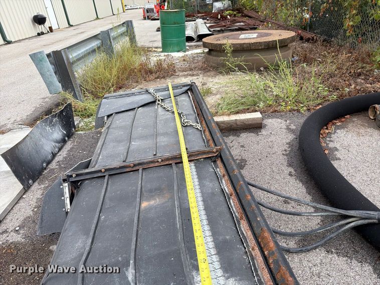 image for item FT6288 SmartGate SGS-4191 tailgate conveyor