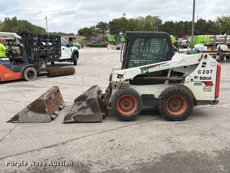 image for item FT6289 2017 Bobcat S550 skid steer loader