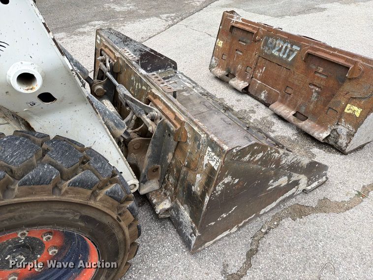 image for item FT6289 2017 Bobcat S550 skid steer loader