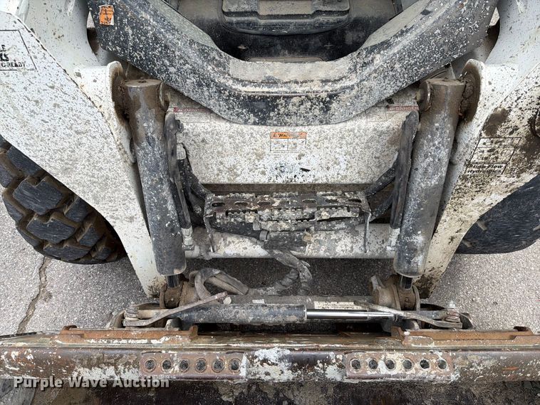 image for item FT6289 2017 Bobcat S550 skid steer loader