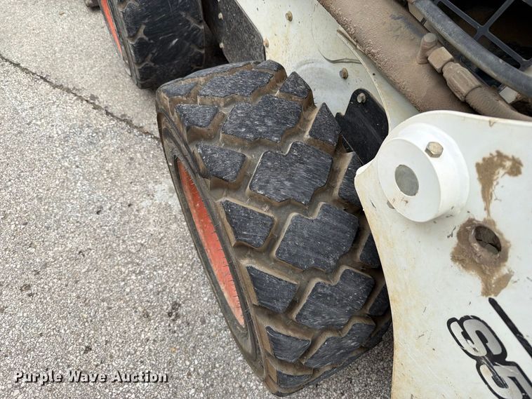 image for item FT6289 2017 Bobcat S550 skid steer loader