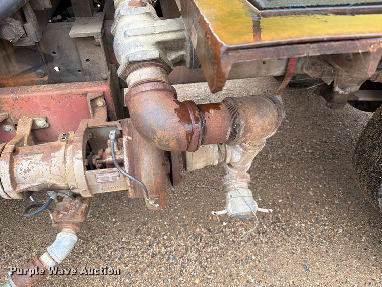 image for item FT6715 1973 Ford F810 sewer jetter truck