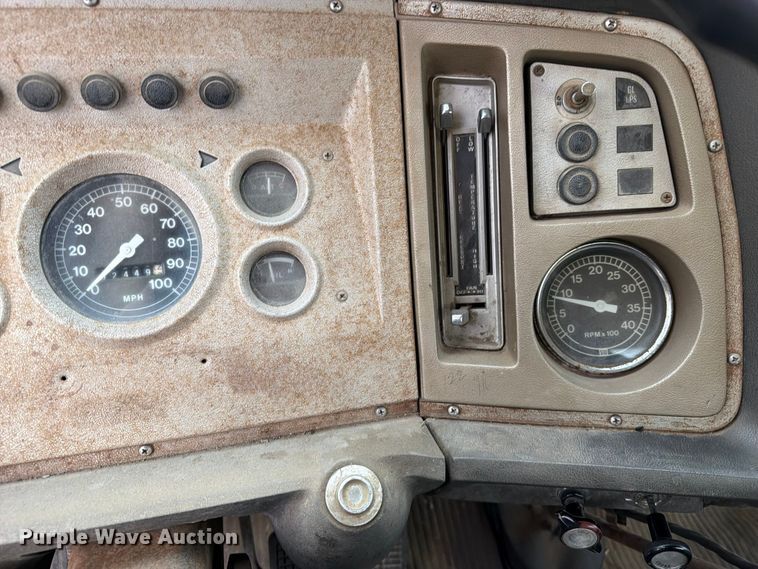 image for item FT6715 1973 Ford F810 sewer jetter truck