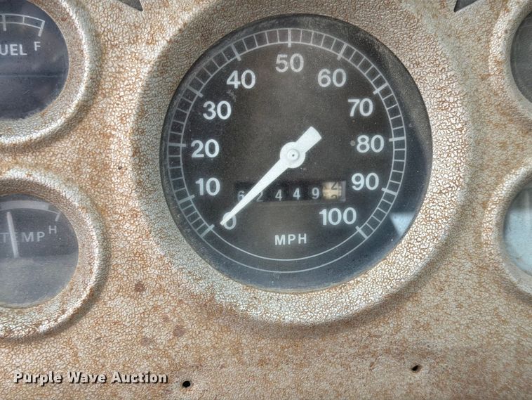image for item FT6715 1973 Ford F810 sewer jetter truck