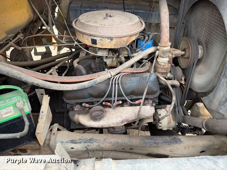 image for item FT6715 1973 Ford F810 sewer jetter truck