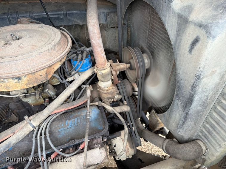 image for item FT6715 1973 Ford F810 sewer jetter truck