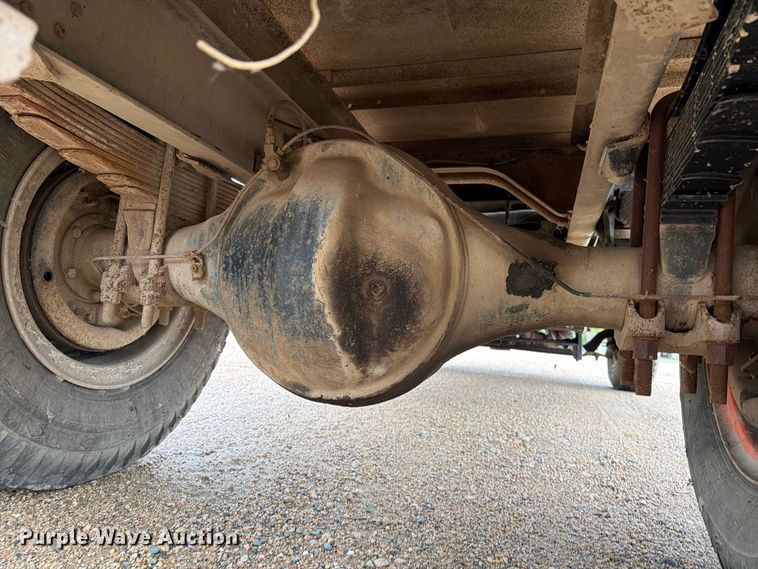 image for item FT6715 1973 Ford F810 sewer jetter truck