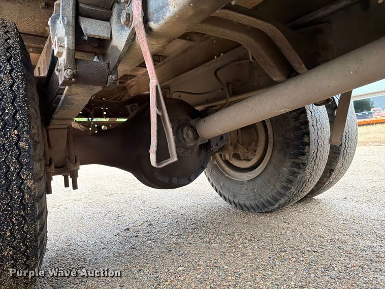 image for item FT6715 1973 Ford F810 sewer jetter truck
