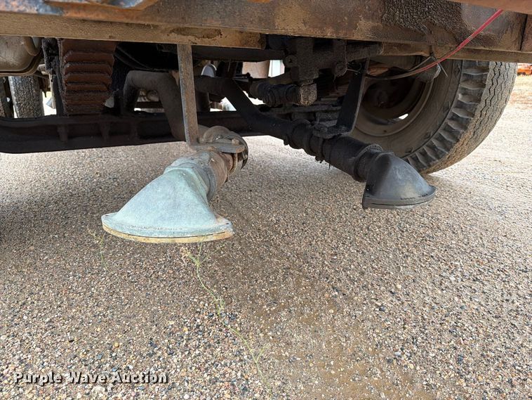 image for item FT6715 1973 Ford F810 sewer jetter truck