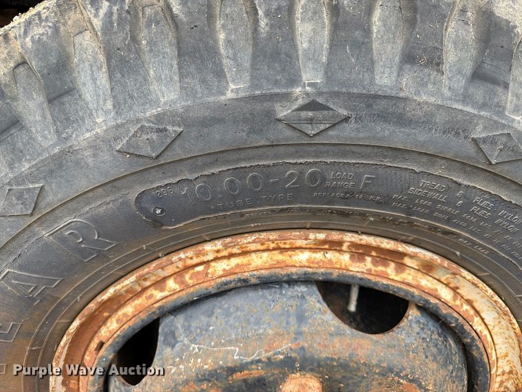 image for item FT6715 1973 Ford F810 sewer jetter truck