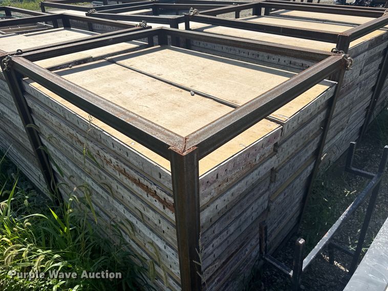 image for item FT8011 246 concrete forms
