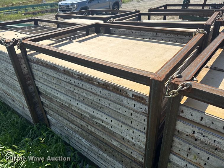 image for item FT8011 246 concrete forms