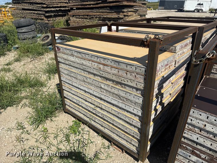 image for item FT8011 246 concrete forms