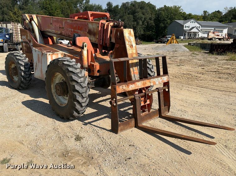 image for item FT8016 1994 Sky Track 8042 telehandler