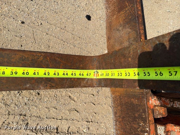 image for item FT8016 1994 Sky Track 8042 telehandler